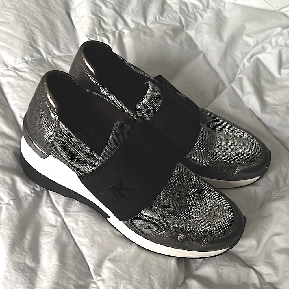 MK wedge sneaker with style!size 7